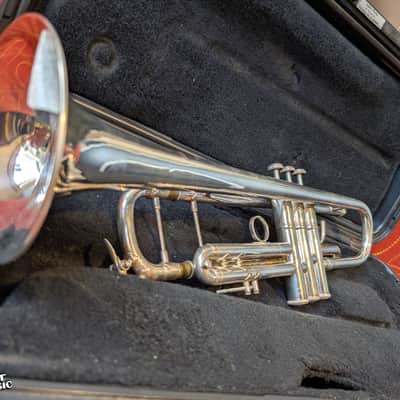 Bach Model 37 - ML81795 w/ HSC - Used image 2