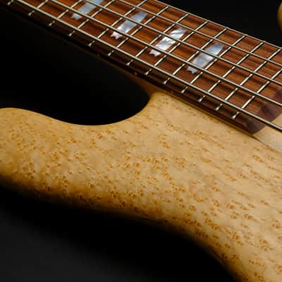 Spector NS-5 Neck-Thru 2025 - Birdseye Maple Master Grade image 6