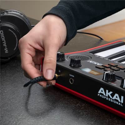 Akai Professional MPK mini Play MK3 image 4