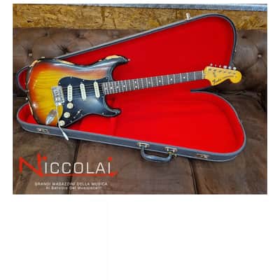 Fender Stratocaster 3-Color Sunburst 1975 Ex Demo image 7