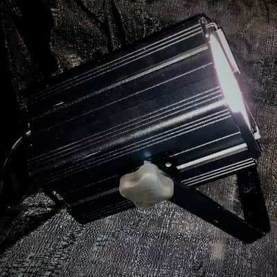 LED Fresnel White Wash Light, PAR , DMX Control or stand alone settings Powercon Very Bright image 2