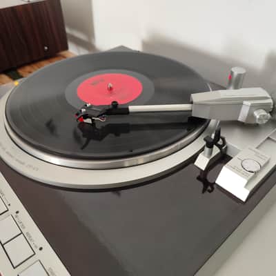 Denon DP 47F Turntable Quartz Automatic image 4