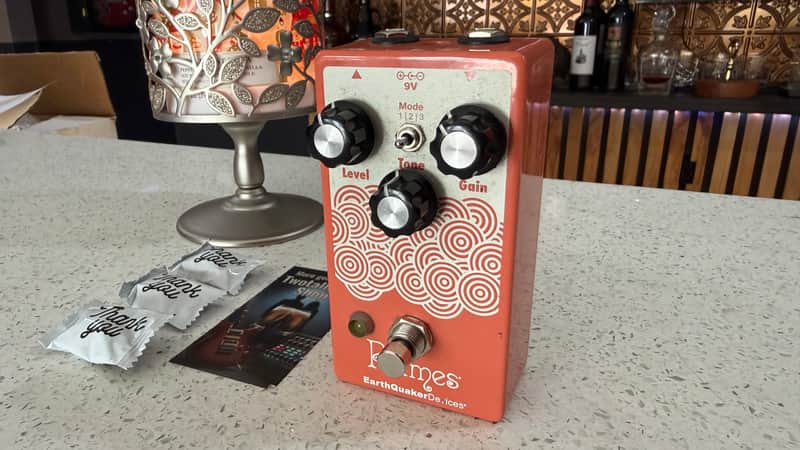EarthQuaker Devices Plumes Small Signal Shredder