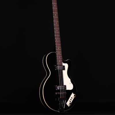 Hofner Ignition PRO Club 4-String Bass, Transparent Black, Teacup knobs image 8