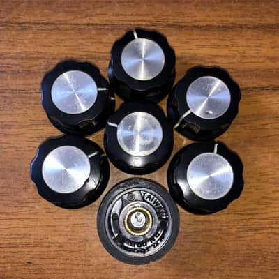 Set of 7x Vintage 1970's 1/4' amplifier  control  knobs image 3