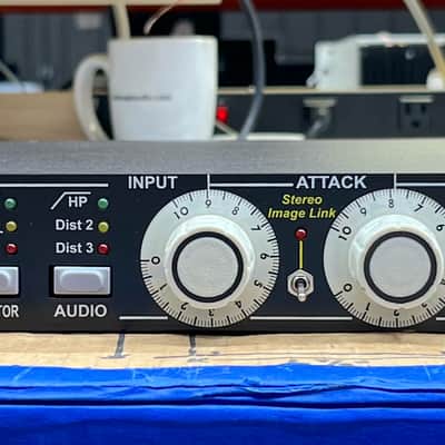 Empirical Labs  Distressor EL8X-S Distressor Pair British Mode Sequential Serial image 10