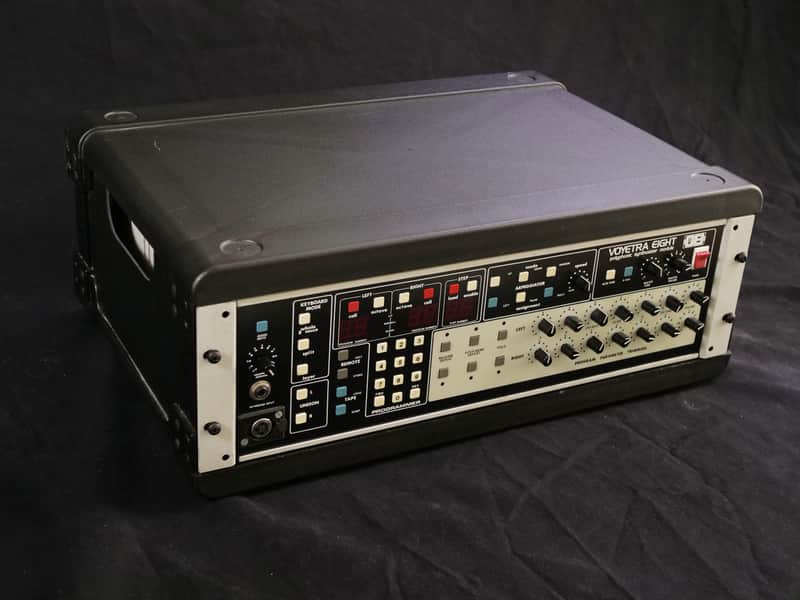 Octave-Plateau Voyetra Eight rev3 ( inc. VPK-5 Keyboard) // Restored by VS&C image 1