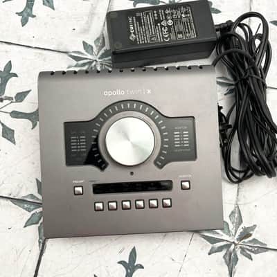 Universal Audio Apollo Twin X DUO Thunderbolt 3 Audio Interface