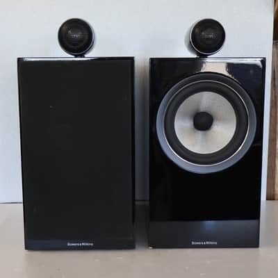 Bowers & Wilkins 705 S2 Gloss Black Bookshelf Speaker Pair image 2