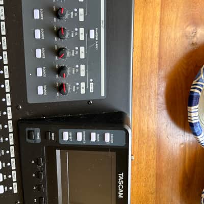 TASCAM DP-24SD 24-track Digital Portastudio 2015 - Present - Black image 2