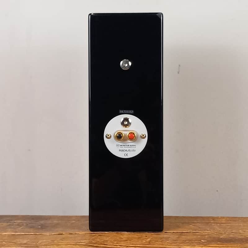 Monitor Audio Radius 180 Bookshelf Speaker | Reverb