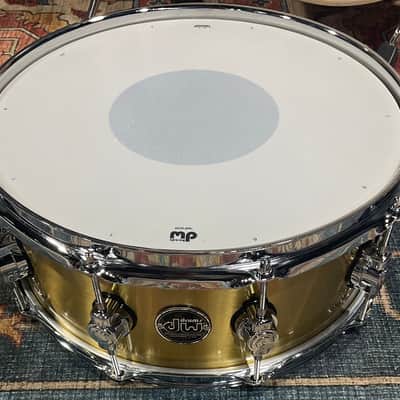 DW Performance Polished Brass Snare Drum 5.5x14 image 6