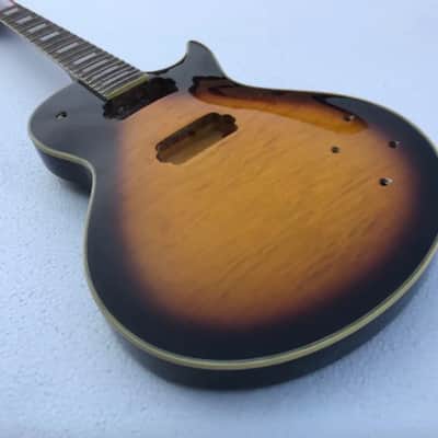 Tobacco Burst Les Paul Style Guitar Maple Neck, with Body, Rosewood Fingerboard image 3