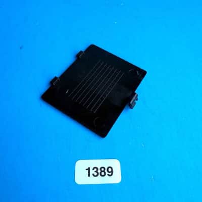 BEHRINGER UMX610 U-Control MIDI Keyboard Parts: Battery Cover Door image 3