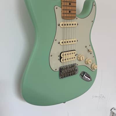 Fender American Performer Stratocaster with Maple Fretboard 2019 - Satin Surf Green image 2