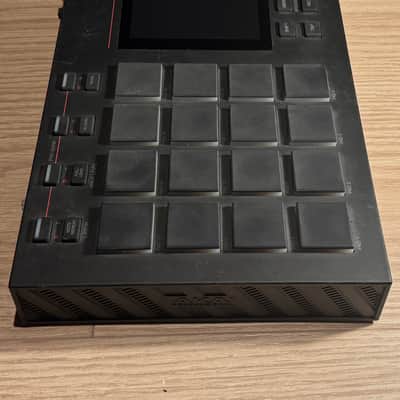 Akai MPC Live Standalone Sampler / Sequencer 2017 - 2020 - Black image 5