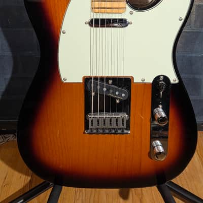 Fender 2021 Player Plus Telecaster Maple Fretboard 3-Color Sunburst 75th Anniversary w/ Original Gig Bag image 6