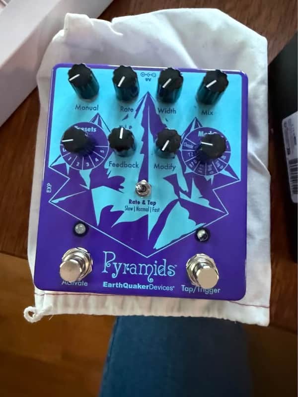 EarthQuaker Devices Pyramids Stereo Flanging Device