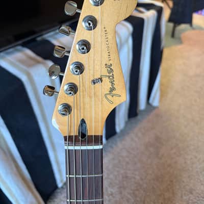 Fender Player Strat HSS 2025 - Sunburst image 3