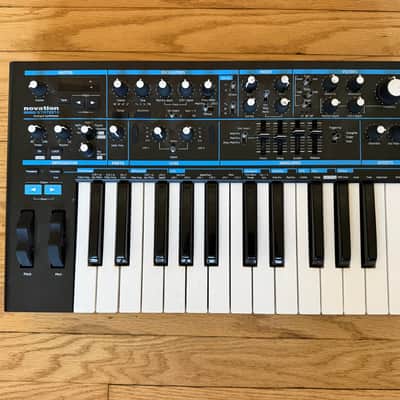 Novation Bass Station II 25-Key Monophonic Synthesizer 2013 - Present - Black image 1