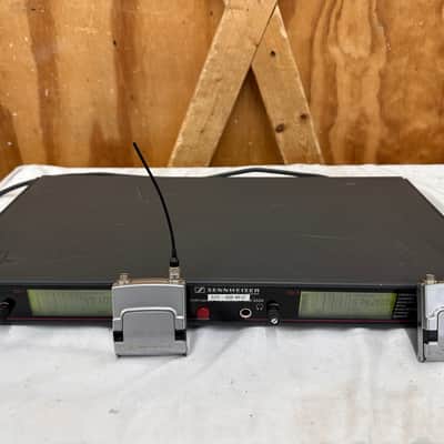 Sennheiser EM3532 572-608 MHz w/2 SK5012 Bodypacks - Two Available image 15