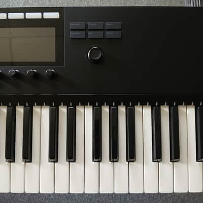 Native Instruments Komplete Kontrol S61 mk1 2014 image 5