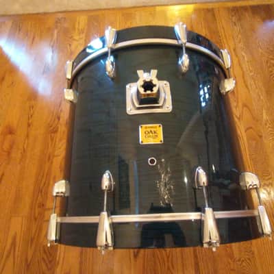 Yamaha Oak custom made in Japan 18 x 22 inch bass drum uzukiri emerald lacquer outstanding! image 8