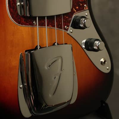 2012 Fender American Vintage '62 Jazz Bass reissue Sunburst image 4