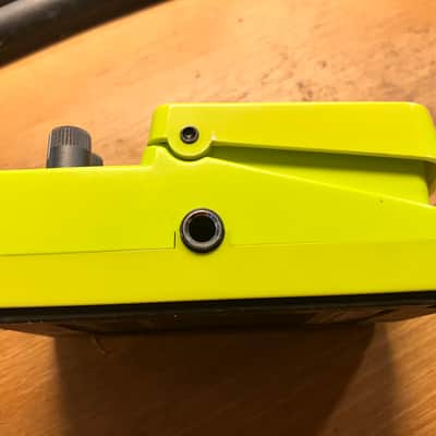 Behringer UW300 Ultra Wah 2010s - Green image 4