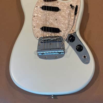 Fender Mustang w/ Fender Hard Case | Satin Sonic Blue  | American Performer Series image 2