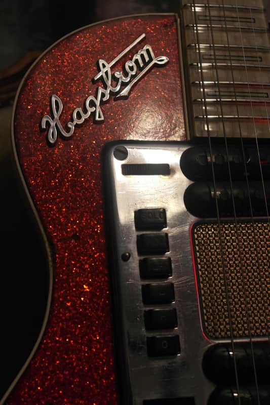 Hagstrom deluxe p-46 1961 red sparkle image 1