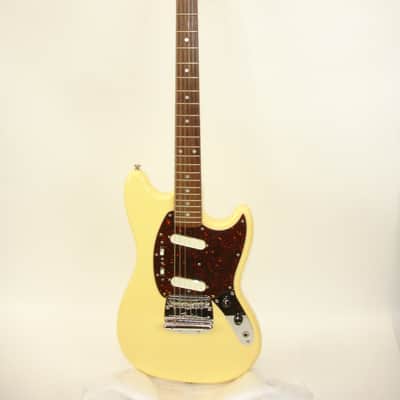 2005 Fender '69 Mustang Reissue Electric Guitar, Rosewood Fingerboard, Vintage White w/ Bag image 2
