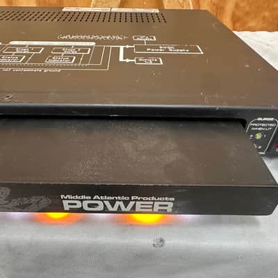 Middle Atlantic Products Power PD-815RV-RN - four available image 5