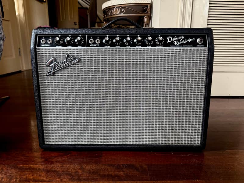 Fender '65 Deluxe Reverb Reissue 22-Watt 1x12" Guitar Combo 1994 - Present - Black image 1