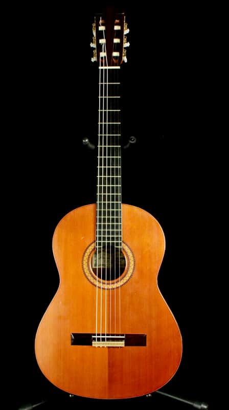 Hiroshi Tamura P40 1971 Handmade Classical Guitar Signed by Tamura
