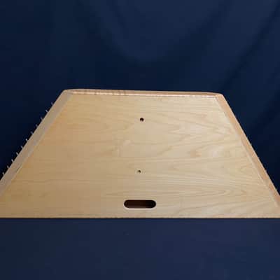 Masterworks 16/15 Hammered Dulcimer w/case & stand image 3