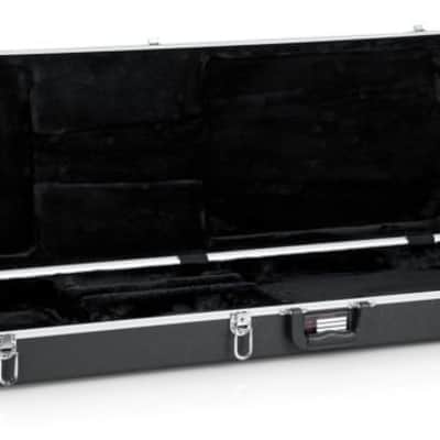 Gator Deluxe Molded Case for Electric Guitars GC-ELECTRIC-A image 5