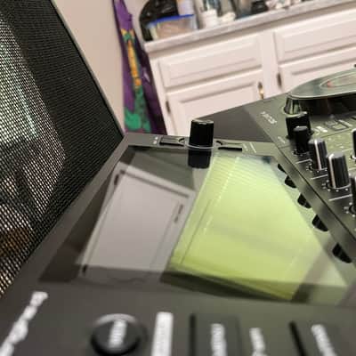 Denon SC LIVE 4 Standalone 4-Deck DJ System image 16