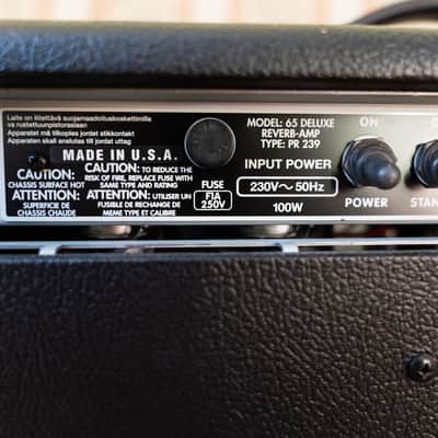 Fender '65 Deluxe Reverb-Amp 2-Channel 22-Watt Guitar Amp Head 2014 - 2016 - Black image 6