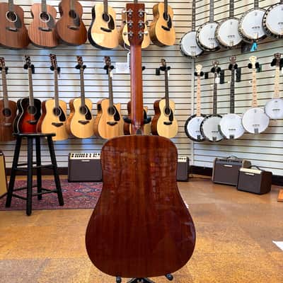 Eastman E2D-DLX-SB All-Solid Cedar/Sapele Dreadnought Acoustic-Electric Guitar Sunburst w/Padded Gig Bag image 6