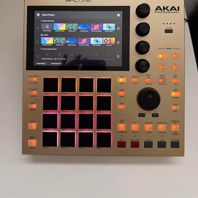 Akai MPC One Standalone MIDI Sequencer Gold Edition 2020 - Present - Gold image 2