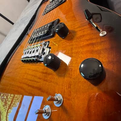 Godin LGXT 2010s - Cognac Burst image 4