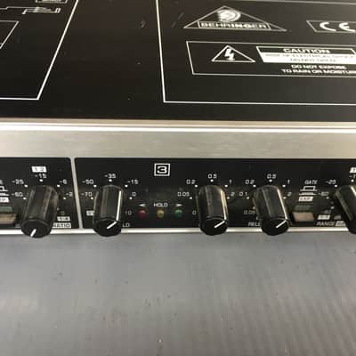 Behringer MULTIGATE XR1400 SILVER image 5