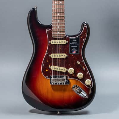 Fender American Professional II サンバースト Fender American Professional II Stratocaster 2024, Sunburst | Reverb