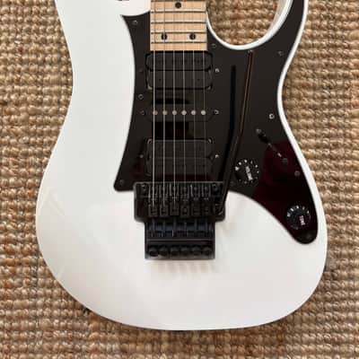 Ibanez RG550 - White image 1
