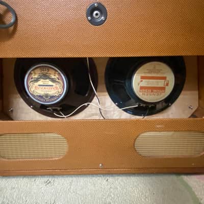 Kendrick Texas crude spindle top 100w amp 90s - Lacquered tweed image 5