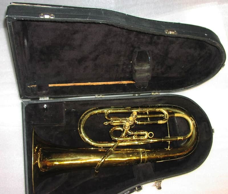 Conn 15I 3-Valve Baritone/Euphonium Brass with case, Good condition image 1