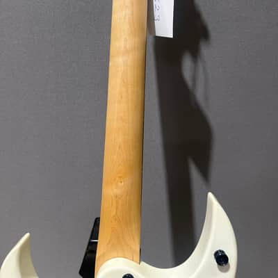 George Washburn Limited Stratocaster Alpine White 2000s image 8