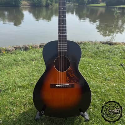 1938 Kalamazoo KG-14 "Robert Johnson" with its original case. image 1