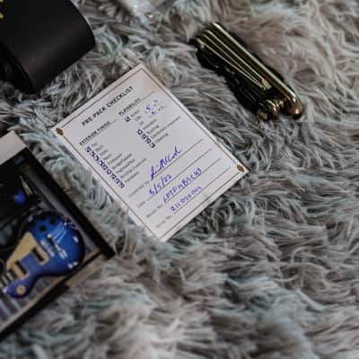 Gibson Les Paul Traditional Pro V 2019 - Present - Blueberry Burst image 17